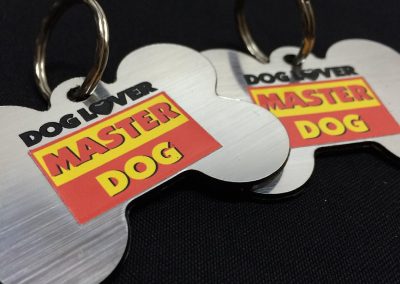 Placas hechas a pedido para Master Dog.