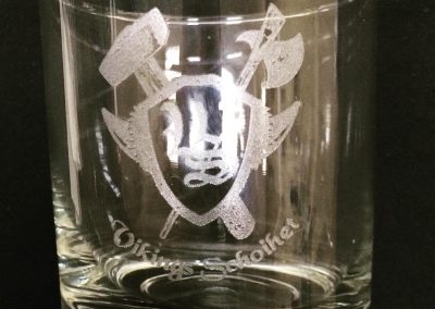 Vaso de vidrio grabado en laser